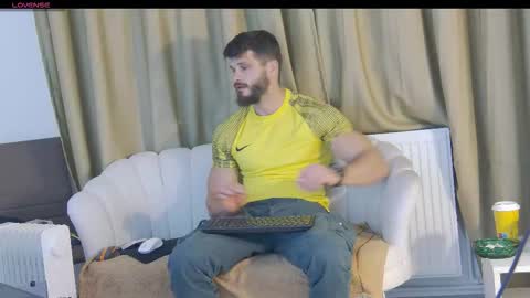mauro_real_man online show from 11-04-25, 07:46