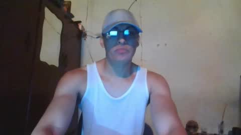 Snapshot of maurodirty chatting on 11-26-25, 05:52 Mauro online show from 11-26-25, 05:52