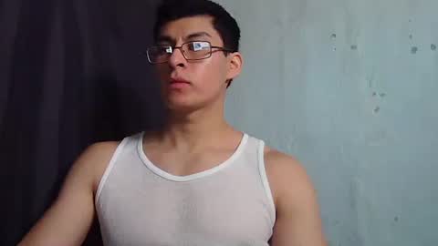 Snapshot of maurodirty chatting on 02-08-26, 08:01 Mauro online show from 02-08-26, 08:01