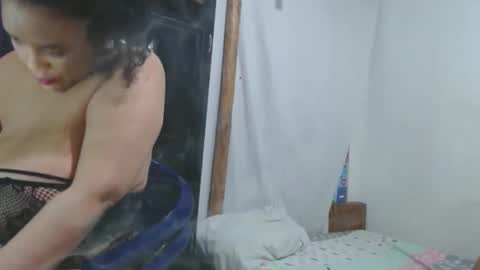 Snapshot of mauryandjonny chatting on 10-07-25, 03:14 mauryandjonny online show from 10-07-25, 03:14