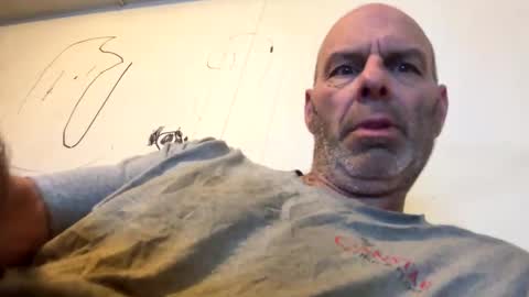 Snapshot of maverick7000 chatting on 01-14-25, 06:45 maverick7000 online show from 01-14-25, 06:45