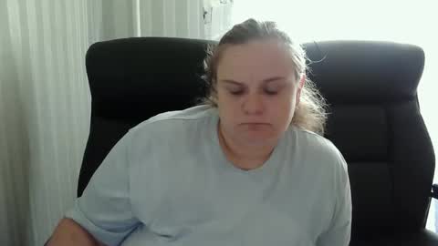 Snapshot of mavka2025 chatting on 09-10-25, 12:16 Mavka2025 online show from 09-10-25, 12:16