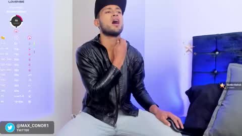 Snapshot of max_conor_ chatting on 10-24-25, 02:02 Max Conor online show from 10-24-25, 02:02