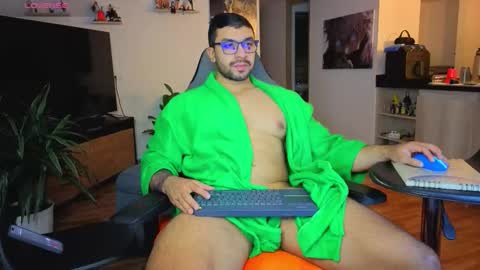 Max online show from 11-17-25, 01:55