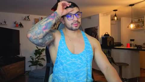 Max online show from 11-18-25, 03:23