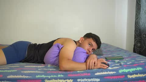 Max online show from 12-17-25, 07:09