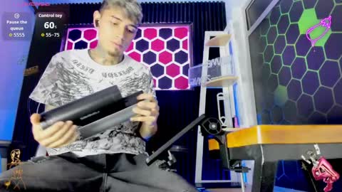 Max online show from 04-03-26, 03:04