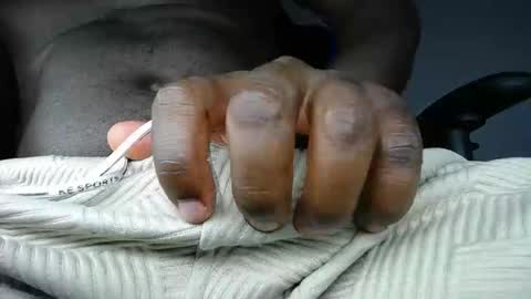 Snapshot of max_jones2 chatting on 03-21-26, 06:00 MAX online show from 03-21-26, 06:00