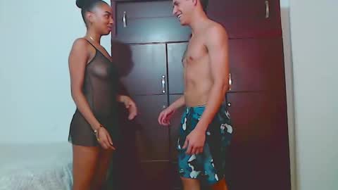 Max y Sofia online show from 02-07-25, 07:06