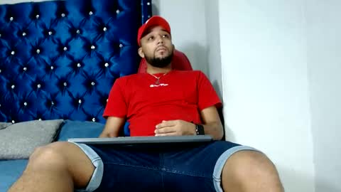 Snapshot of max_sexyhot26 chatting on 12-15-24, 03:45 max_sexyhot26 online show from 12-15-24, 03:45