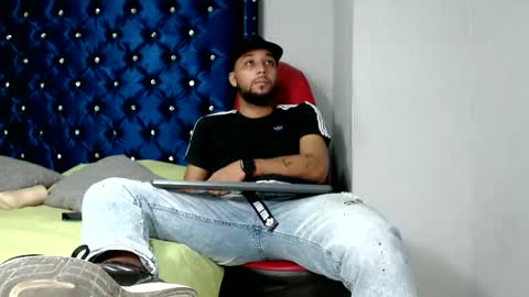 Snapshot of max_sexyhot26 chatting on 12-16-24, 03:40 max_sexyhot26 online show from 12-16-24, 03:40