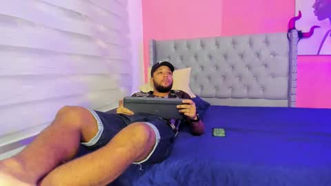 Snapshot of max_sexyhot26 chatting on 01-13-25, 03:01 max_sexyhot26 online show from 01-13-25, 03:01