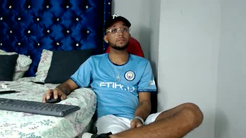 Snapshot of max_sexyhot26 chatting on 02-16-25, 02:31 max_sexyhot26 online show from 02-16-25, 02:31