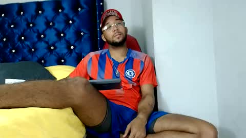 Snapshot of max_sexyhot26 chatting on 02-26-25, 02:59 max_sexyhot26 online show from 02-26-25, 02:59