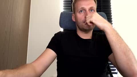 Max take off clothes online show from 11-07-25, 09:09