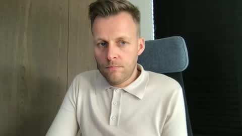 Max take off clothes online show from 03-20-26, 12:21