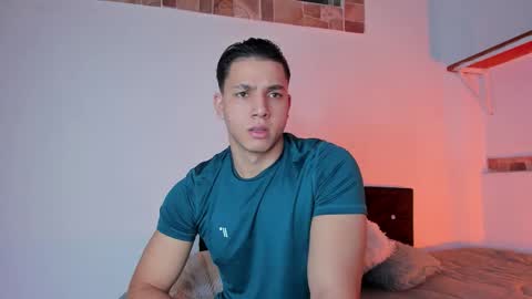 max online show from 09-24-25, 06:22