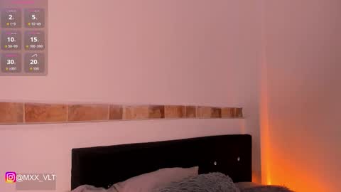 Snapshot of max_valiant1 chatting on 10-29-25, 09:00 max_valiant1 online show from 10-29-25, 09:00