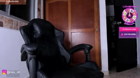 Snapshot of max_valiant1 chatting on 11-28-25, 05:54 max_valiant1 online show from 11-28-25, 05:54