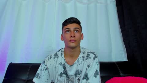 MAX     online show from 01-22-25, 10:50