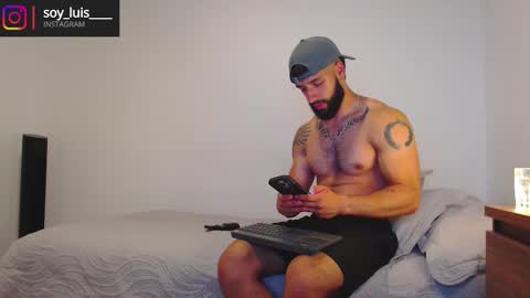 max_xl_ online show from 12-22-25, 11:35