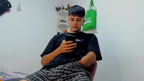 Max online show from 01-06-25, 06:58