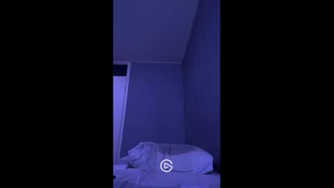 Max online show from 12-30-24, 01:37