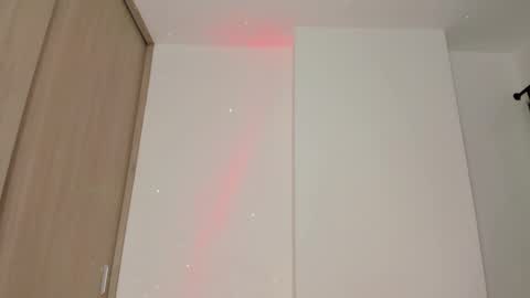 Snapshot of maxfrost1 chatting on 02-26-26, 07:57 Max online show from 02-26-26, 07:57