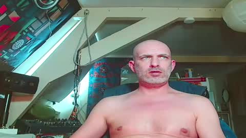 Snapshot of maxhardcore77 chatting on 03-10-25, 12:26 maxhardcore77 online show from 03-10-25, 12:26