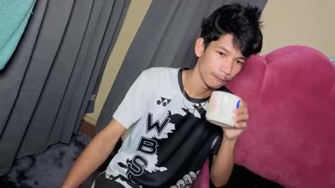 Reyn online show from 11-18-25, 10:14