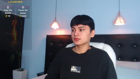 Snapshot of maxii18_ chatting on 10-14-25, 12:06 -- -- online show from 10-14-25, 12:06