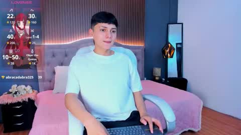 Snapshot of maxii18_ chatting on 11-01-25, 07:05 -- -- online show from 11-01-25, 07:05