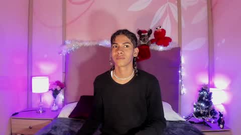 maxim online show from 12-30-24, 03:03