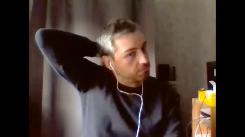 Maxime online show from 01-16-26, 01:04