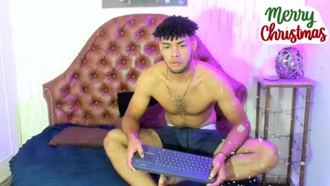 Maximiliano Herrera online show from 12-23-24, 08:14