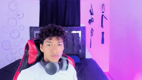 Snapshot of maximiliano_khalil chatting on 11-09-25, 07:23 Maximiliano online show from 11-09-25, 07:23