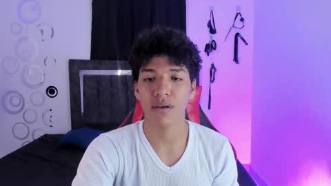 Snapshot of maximiliano_khalil chatting on 11-10-25, 07:46 Maximiliano online show from 11-10-25, 07:46