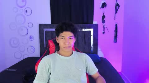 Snapshot of maximiliano_khalil chatting on 12-01-25, 07:30 Maximiliano online show from 12-01-25, 07:30