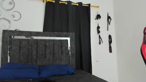 Snapshot of maximiliano_khalil chatting on 12-04-25, 07:44 Maximiliano online show from 12-04-25, 07:44