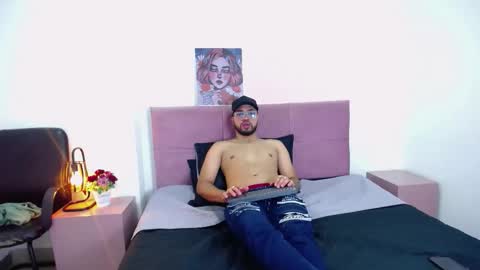 Maximiliano v online show from 02-26-26, 04:11