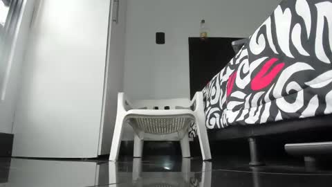 Snapshot of maximo__77 chatting on 11-04-25, 07:35 maximo__77 online show from 11-04-25, 07:35