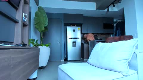 Snapshot of maximo_and_marcelo chatting on 11-30-25, 12:09 maximo_and_marcelo online show from 11-30-25, 12:09