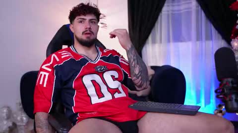 Maximo online show from 12-21-25, 04:52