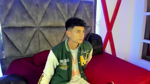 Snapshot of maximo_romano chatting on 10-20-25, 07:14 Maximo online show from 10-20-25, 07:14