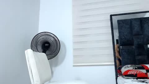 Snapshot of maximo_sebastian chatting on 01-12-25, 03:39 Maximo Sebastian online show from 01-12-25, 03:39