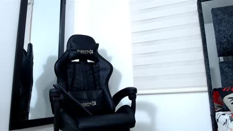 Snapshot of maximo_sebastian chatting on 03-09-25, 03:54 Maximo Sebastian online show from 03-09-25, 03:54