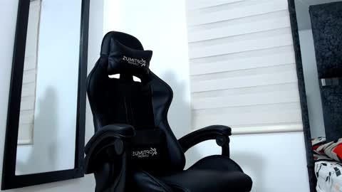 Snapshot of maximo_sebastian chatting on 03-12-25, 07:02 Maximo Sebastian online show from 03-12-25, 07:02