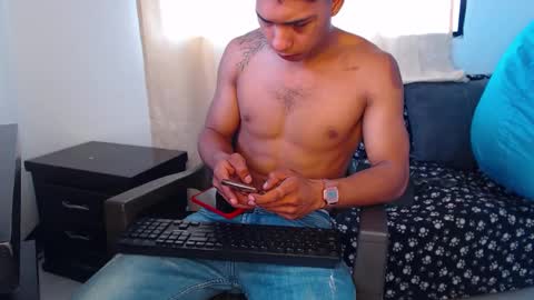 Maximo Aron Vega online show from 12-03-24, 06:49