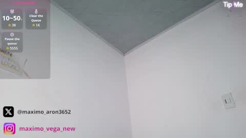 Maximo Aron Vega online show from 09-15-25, 08:09