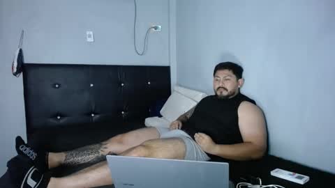 maximohot03 online show from 11-22-25, 02:10